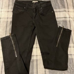 Burberry Brit Black Denim Foxton Skinny Jeans 25